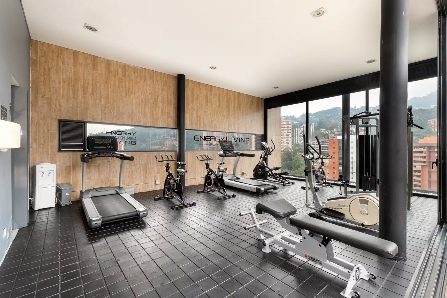 Building gym at Energy Living, Medellin