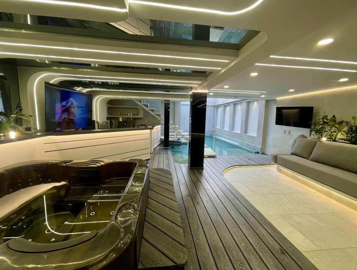 Luxury Lleras