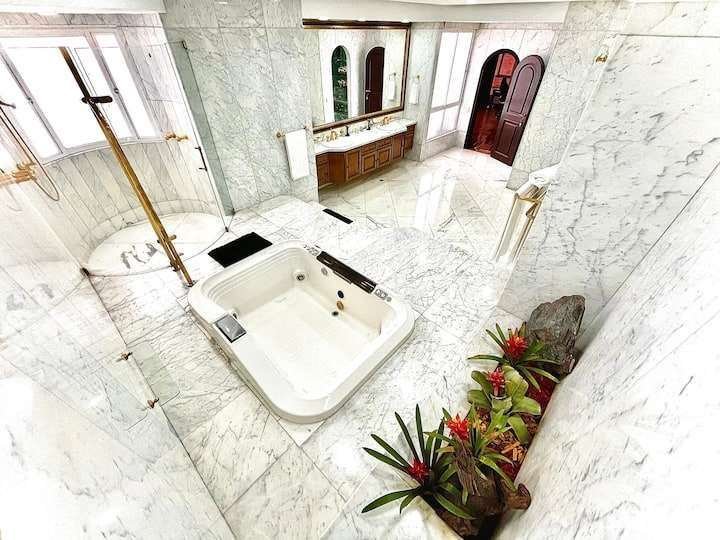 Luxury Penthouse Poblado