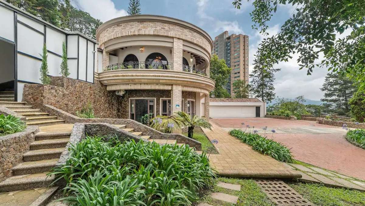 Mansión en Poblado — guía de costos de boda en Medellín