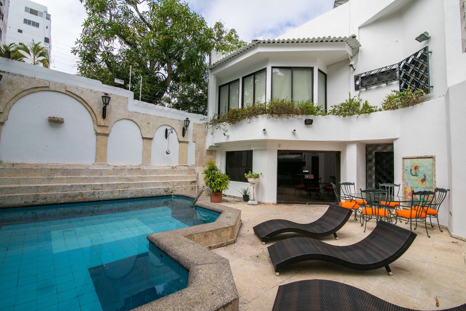 Mar House