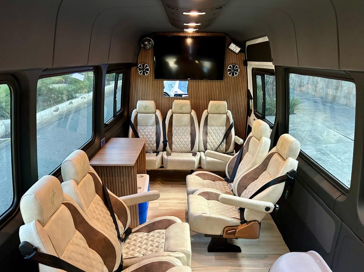 Mercedes VIP Van