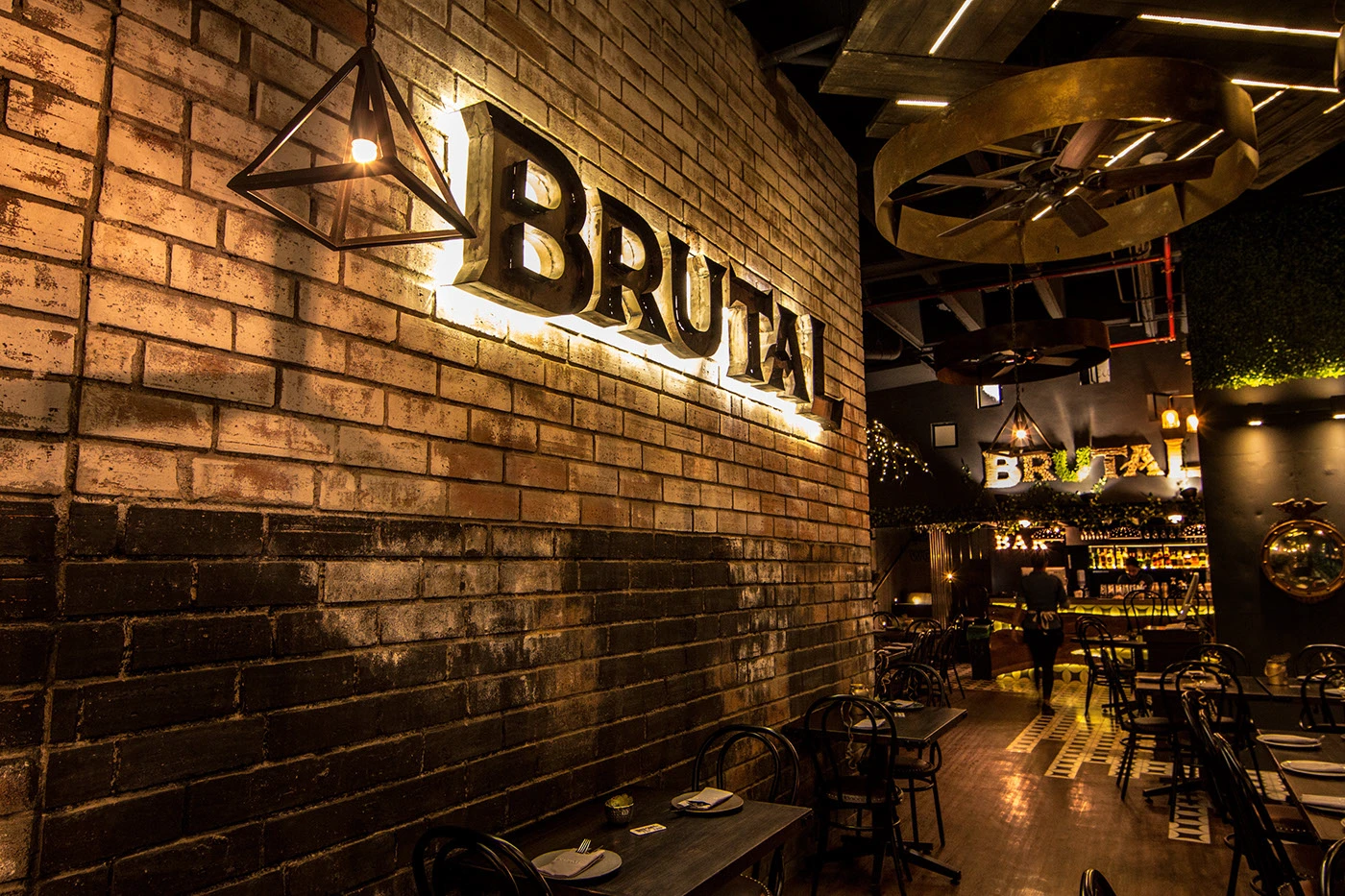 Brutal — Medellin