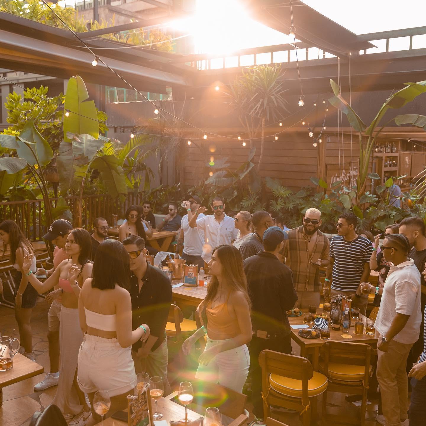 La Deriva — Medellin