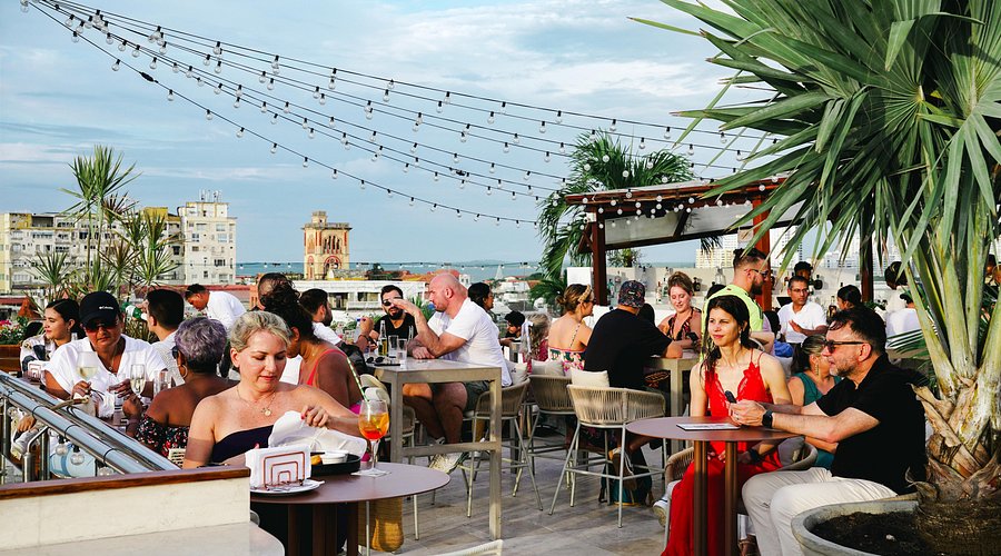 Movich Hotel Rooftop — Cartagena